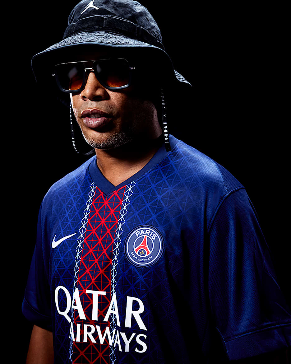 Paris Saint-Germain Home 25/26 Jersey